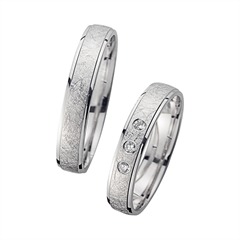 Unique Eheringe 4 mm mit 3 Brillanten 0,06 ct H/SI Unkategorisiert online kaufen Unique Eheringe 4 mm mit 3 Brillanten 0,06 ct H/SI Unkategorisiert online kaufen