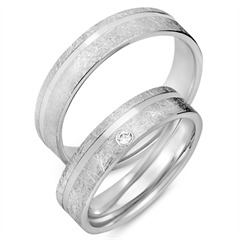 Unique Eheringe aus 333 Weißgold mit 0,03 ct Brillant Unkategorisiert online kaufen