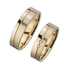 Unique Eheringe aus Gelbgold mit 3 Brillanten à 0,01 ct Unkategorisiert online kaufen