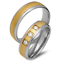 Unique Trauringe aus 333 Gelb-/Weißgold mit 3 Brillanten, 0,15 ct Unkategorisiert online kaufen