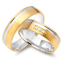 Unique Trauringe mit 3 Brillanten 0,03 ct aus 750er Gold Unkategorisiert online kaufen